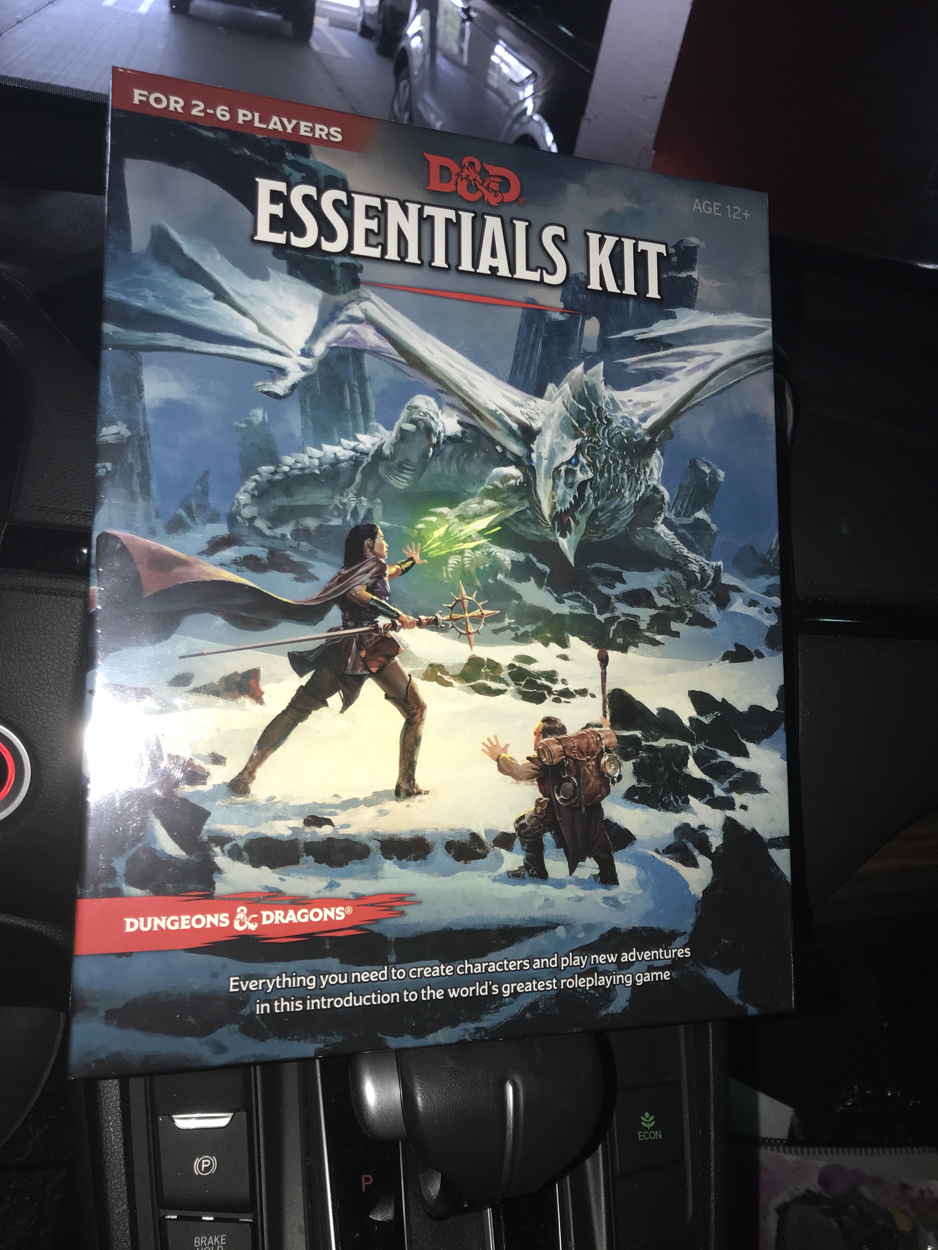 NewbieDM Review: D&D Essentials Kit